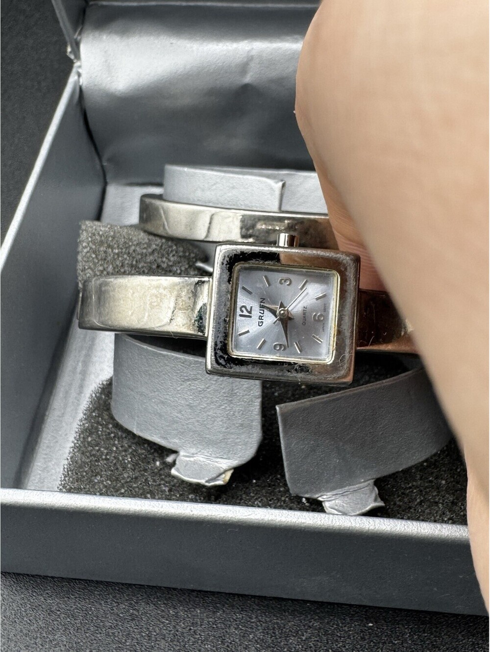 Gruen GR8000 Women’s Silver Tone Cuff Watch w/ Box Papers Untested Y2K Fashion